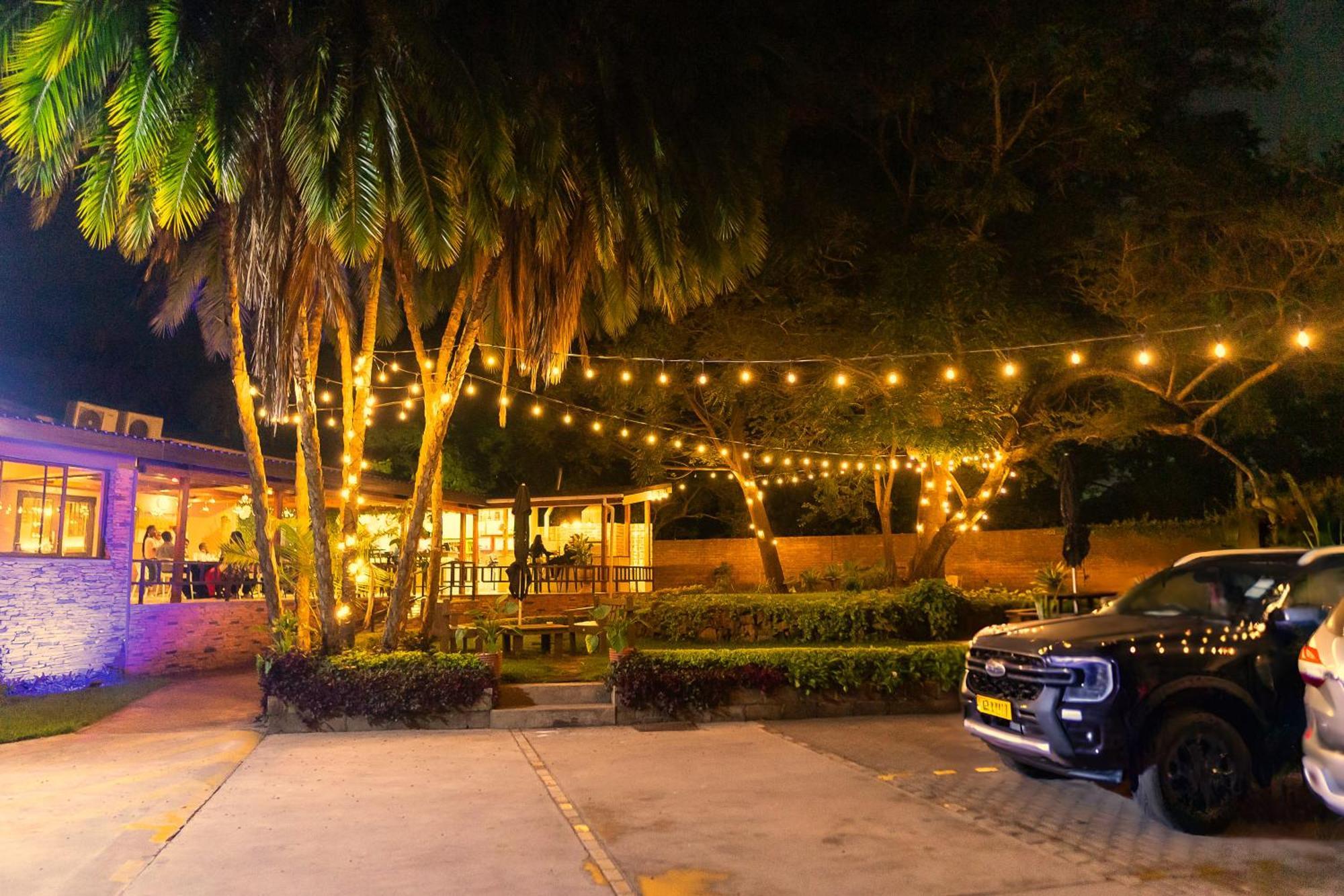 Casa Mia Lodge & Restaurant Μπλαντάιρ Εξωτερικό φωτογραφία