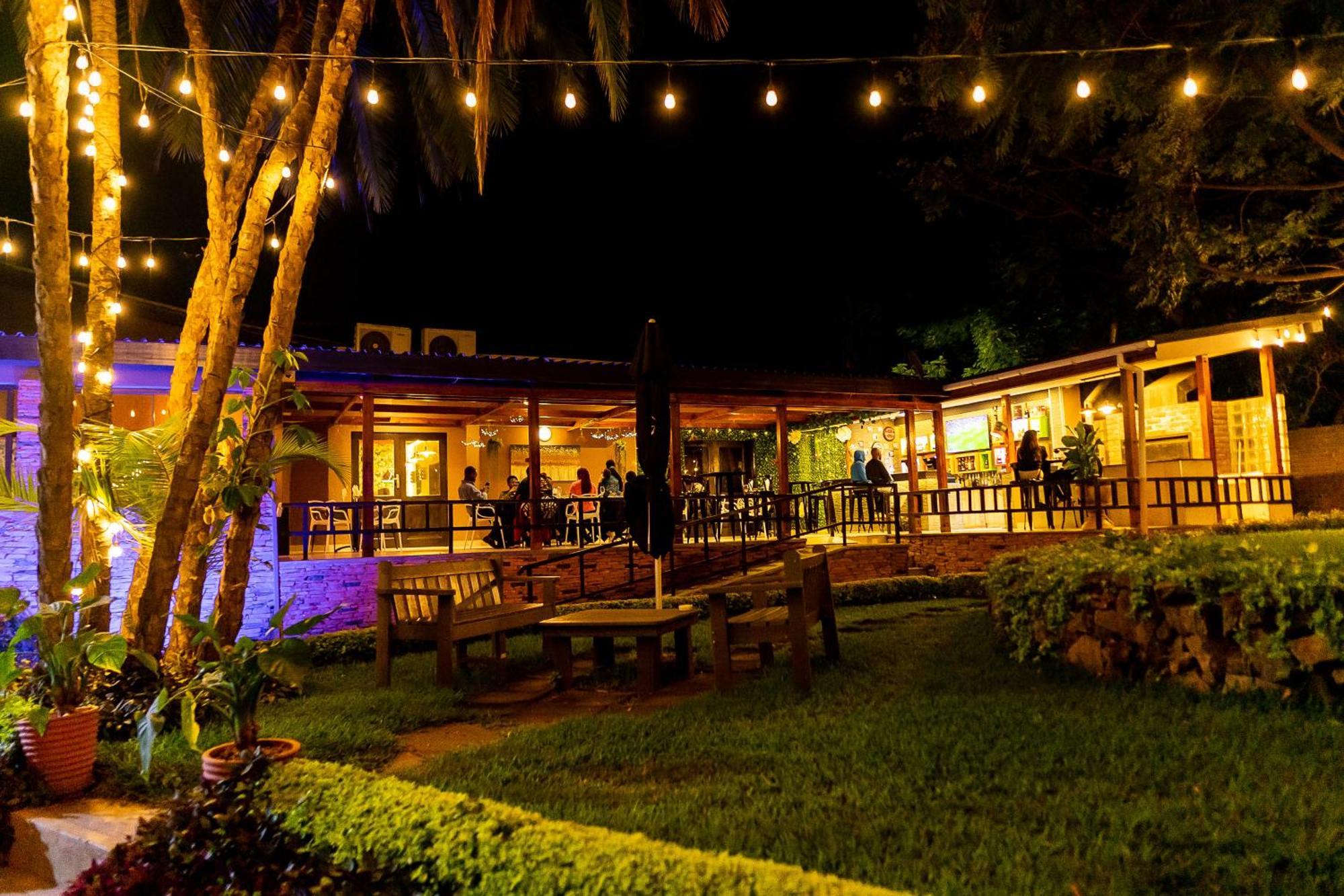 Casa Mia Lodge & Restaurant Μπλαντάιρ Εξωτερικό φωτογραφία